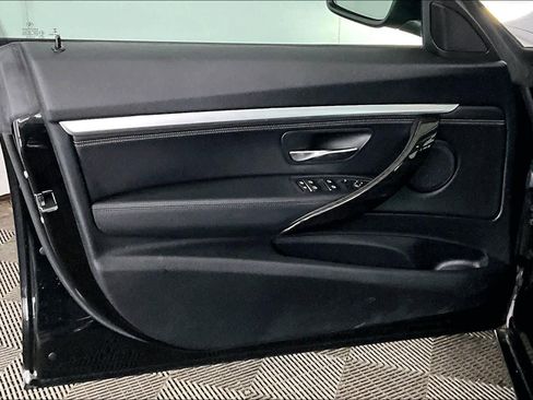 Used 2018 BMW 330i Gran Turismo xDrive image 22