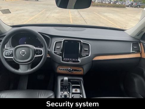 Used 2023 Volvo XC90 B6 Plus w/ Protection Package image 25