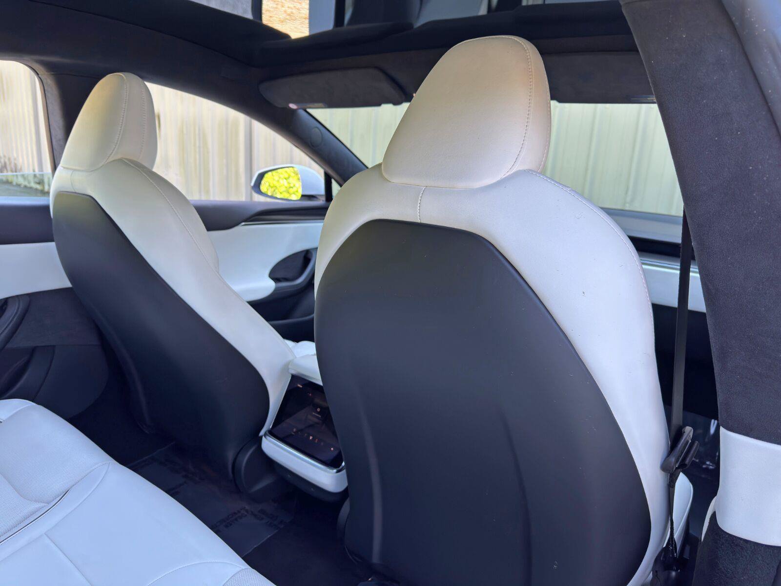 Used 2022 Tesla Model S Plaid AWD/4WD image 37