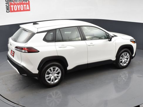 Used 2026 Toyota Corolla Cross L FWD image 19