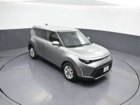 Certified 2023 Kia Soul S FWD image 34
