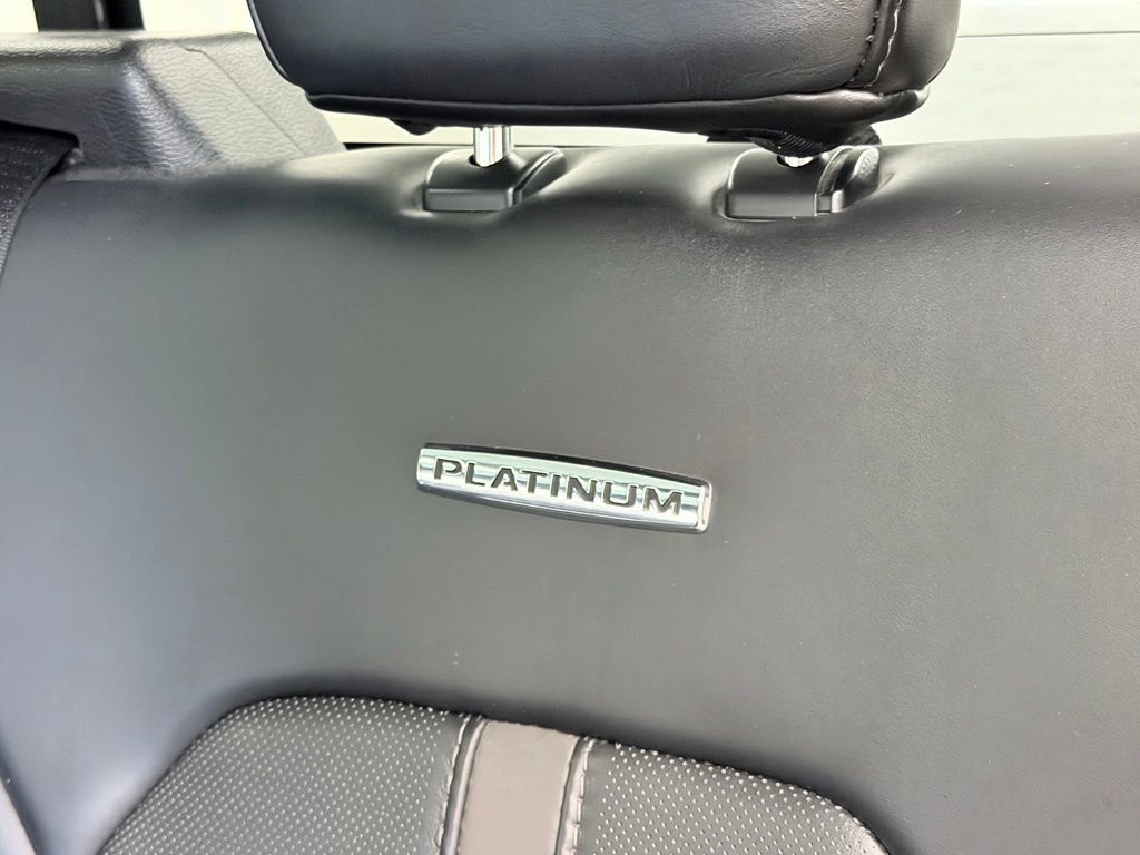 Used 2017 Ford F150 Platinum w/ Equipment Group 701A Luxury AWD/4WD image 23