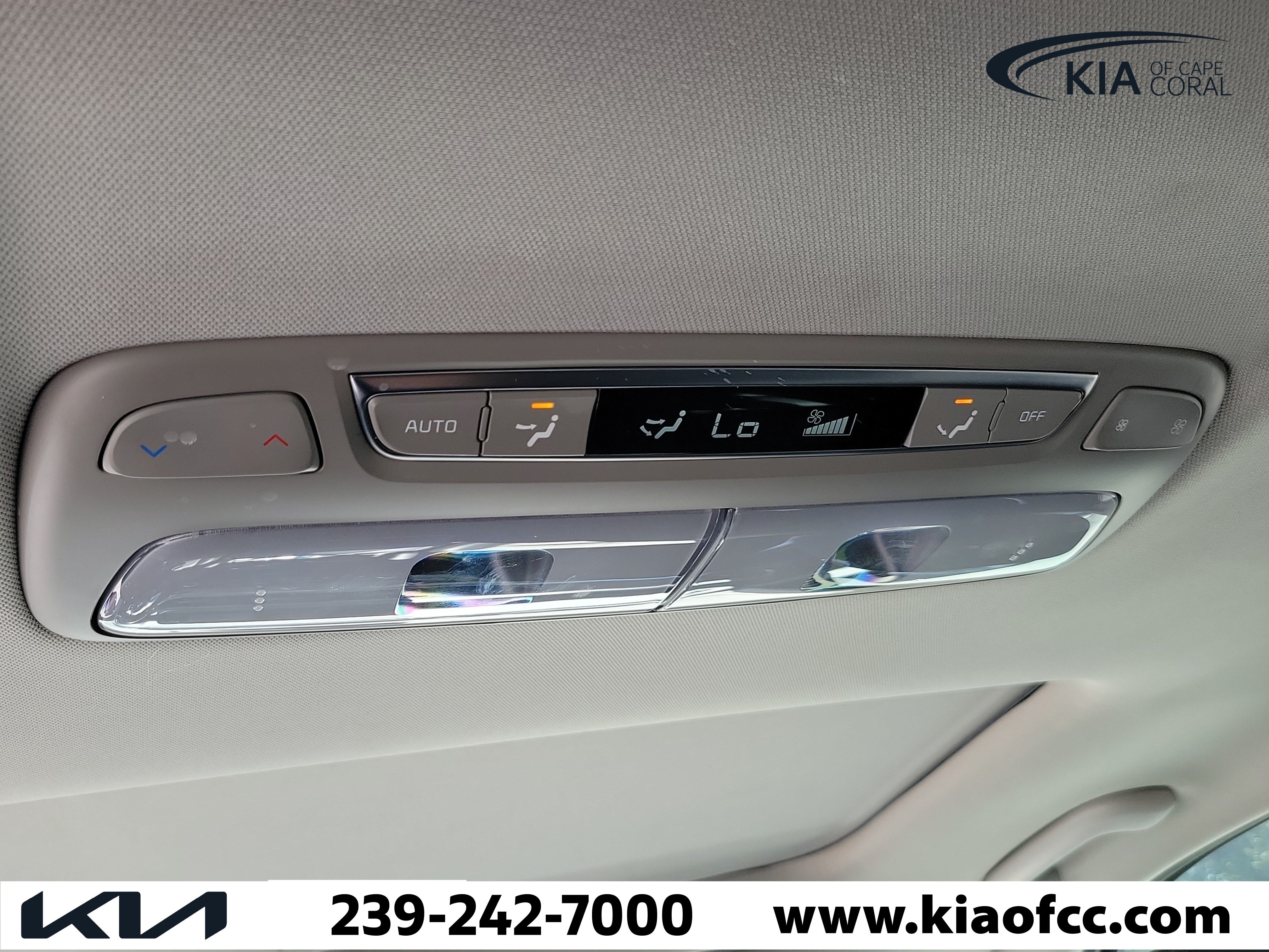 Used 2021 Kia Telluride SX w/ Towing Package FWD image 16