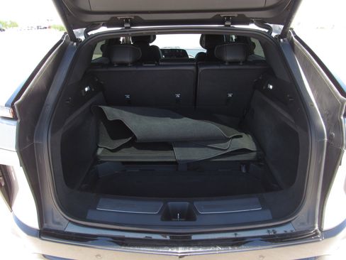 Used 2024 Cadillac Lyriq Sport RWD image 12