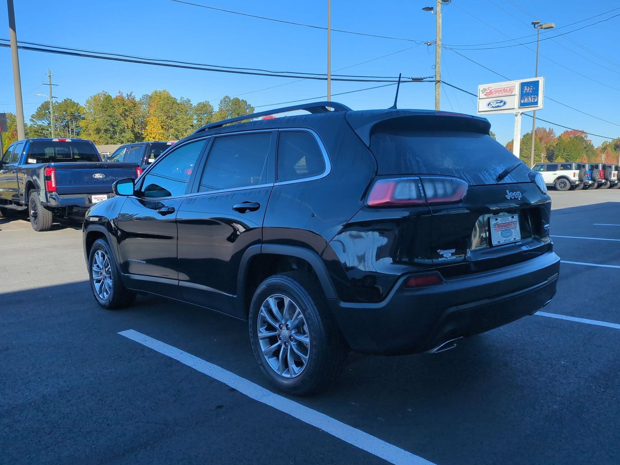 Used 2022 Jeep Cherokee Latitude Lux FWD image 9