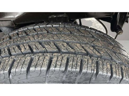 Used 2018 RAM 2500 Tradesman w/ Chrome Appearance Group image 23