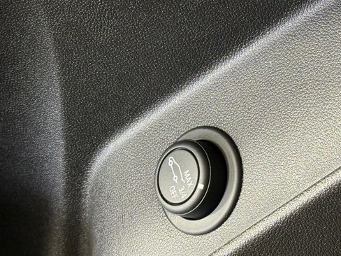 Used 2023 Chevrolet Equinox RS image 20