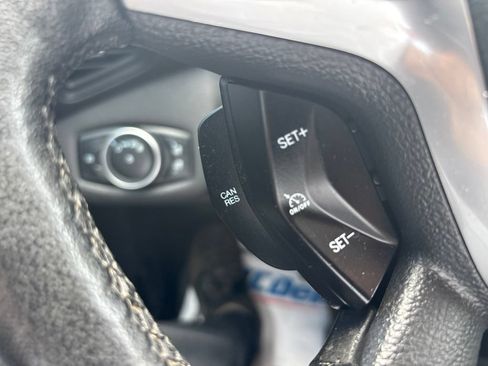 Used 2015 Ford Escape SE w/ Equipment Group 201A AWD/4WD image 29