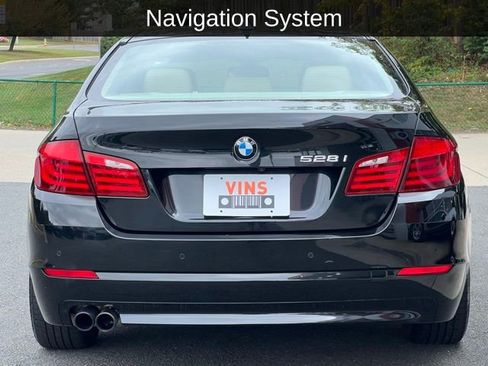 Used 2012 BMW 528i xDrive Sedan image 2
