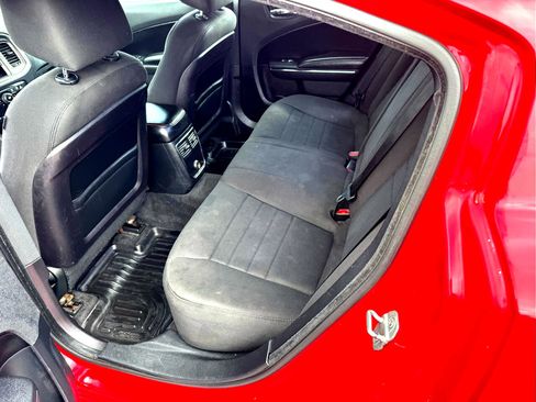 Used 2013 Dodge Charger SE image 11