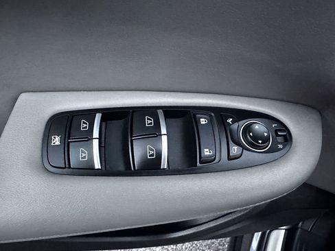 Certified 2025 INFINITI QX50 Luxe image 29