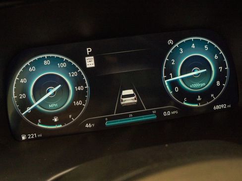 Used 2024 Hyundai Palisade Calligraphy image 19