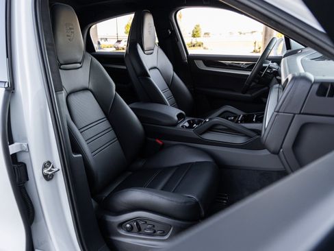 New 2026 Porsche Cayenne S image 46