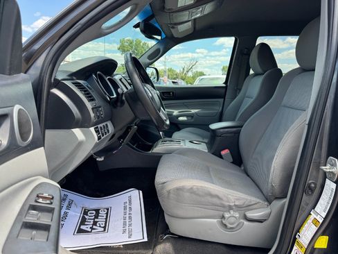 Used 2013 Toyota Tacoma 4x4 Double Cab w/ TRD Off-Road Pkg image 15