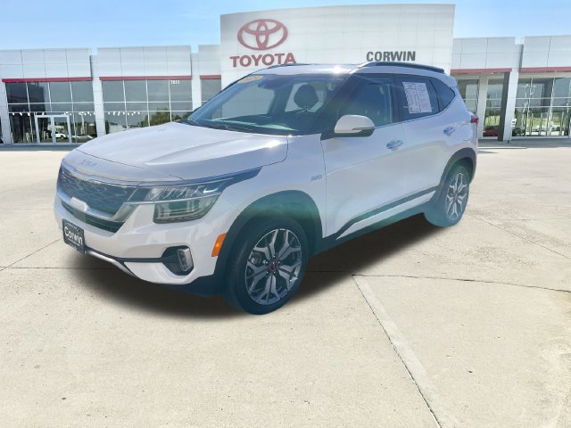 Used 2023 Kia Seltos SX w/ SX Sunroof Package AWD/4WD image 7