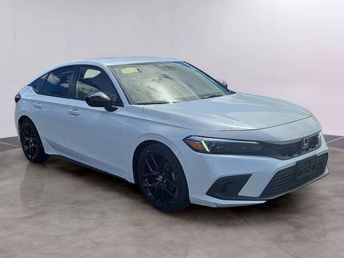 Used 2024 Honda Civic Sport image 3