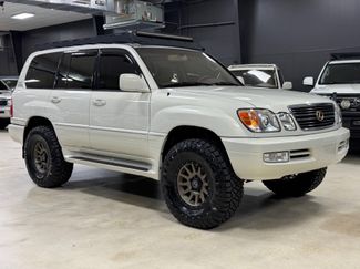 Used 2001 Lexus LX 470 4WD video 1