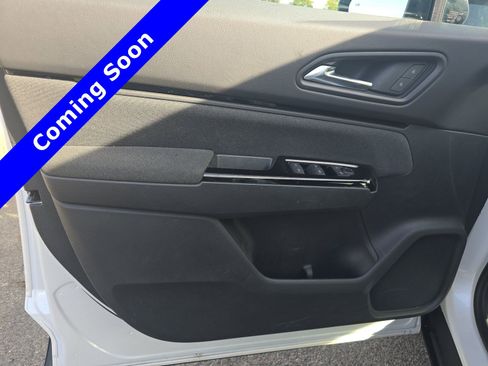 Used 2024 Honda Prologue EX image 10