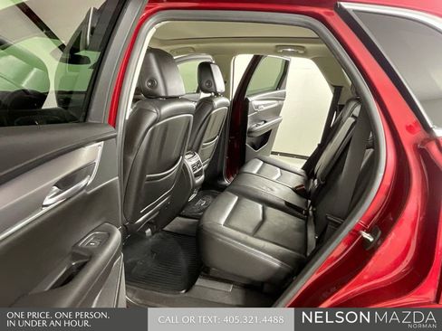 Used 2019 Cadillac XT5 Premium Luxury FWD image 12