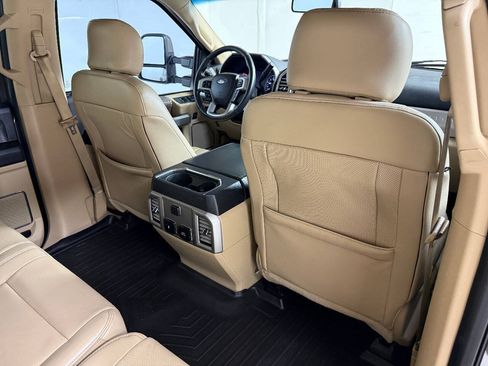 Used 2017 Ford F350 Lariat AWD/4WD image 38