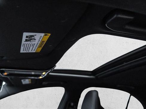 Used 2023 Mercedes-Benz C 300 4MATIC Sedan image 11