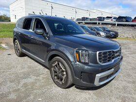 Used 2023 Kia Telluride S w/ S Sunroof Package AWD/4WD image 3