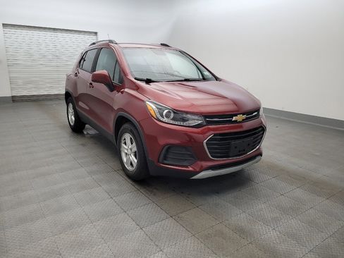 Used 2021 Chevrolet Trax LT w/ Driver Confidence Package FWD image 13