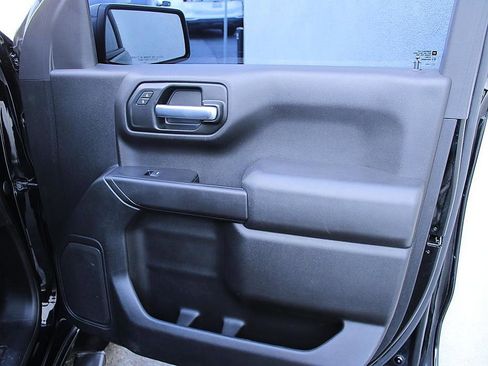 Used 2021 Chevrolet Silverado 1500 Custom image 18