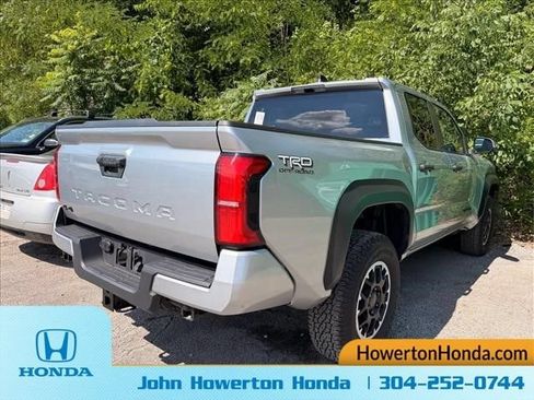 Used 2024 Toyota Tacoma TRD Off-Road AWD/4WD image 7