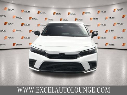 Used 2022 Honda Civic Sport image 8