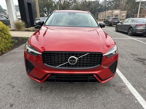 Used 2024 Volvo XC60 B5 Plus w/ Protection Package Premier image 2