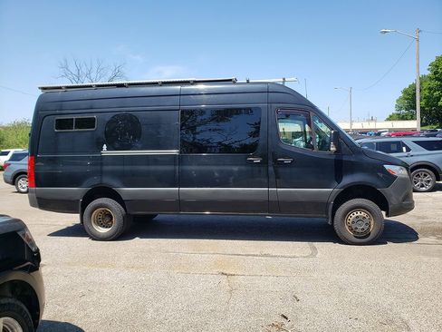 Used 2020 Mercedes-Benz Sprinter 3500 image 3