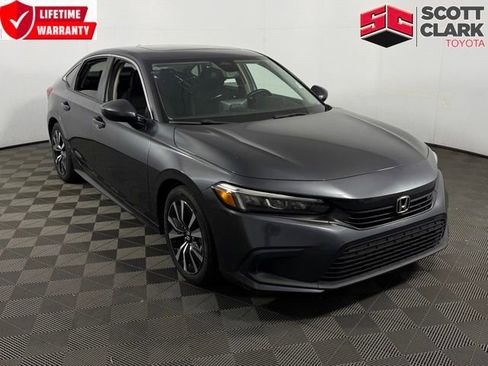 Used 2024 Honda Civic EX image 1