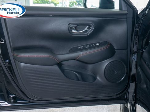 Used 2024 Honda HR-V Sport image 11