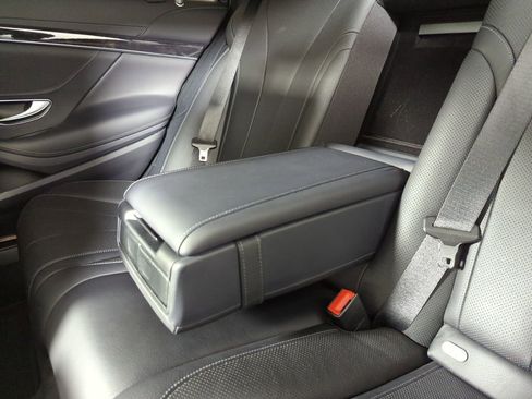 Used 2018 Mercedes-Benz S 450 Sedan image 31