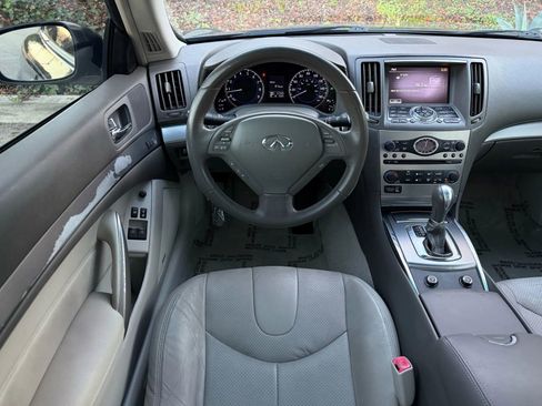 Used 2011 INFINITI G37 Journey w/ Premium Pkg RWD image 19