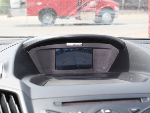 Used 2015 Ford Escape SE FWD image 13