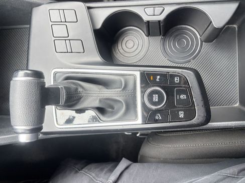 Used 2025 Kia Sportage LX FWD image 39