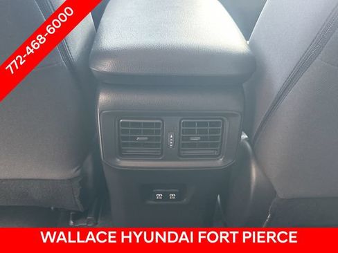 Used 2020 Toyota RAV4 XLE AWD/4WD image 18