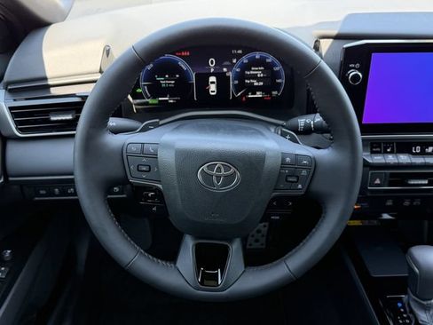 Used 2026 Toyota Camry XSE FWD image 12