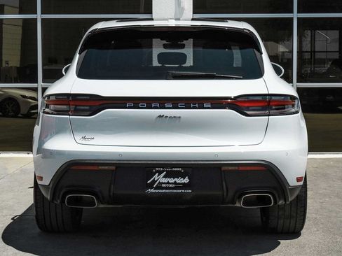 Used 2024 Porsche Macan AWD/4WD image 11