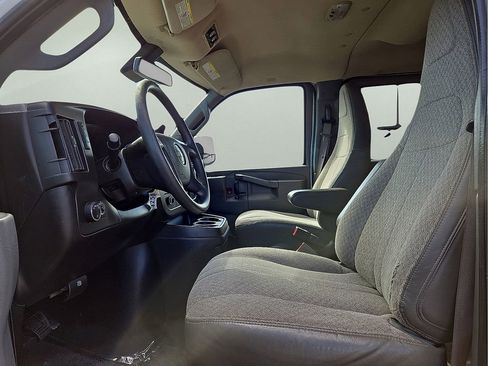 Used 2019 Chevrolet Express 3500 LT w/ LT Preferred Equipment Group image 21