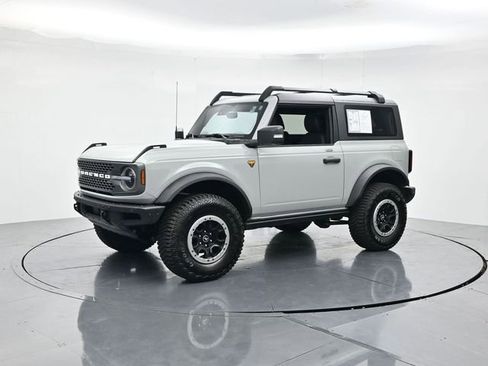 Certified 2023 Ford Bronco Badlands image 5