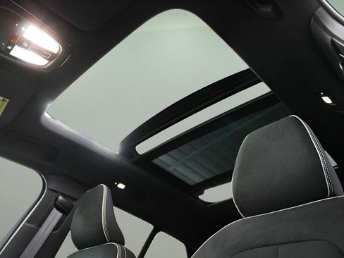 New 2026 Volvo XC40 B5 Ultra w/ Protection Package Premier image 38