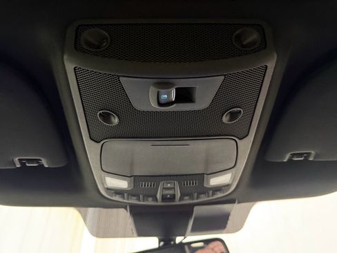 Used 2019 Ford F150 Lariat w/ Equipment Group 502A Luxury AWD/4WD image 35