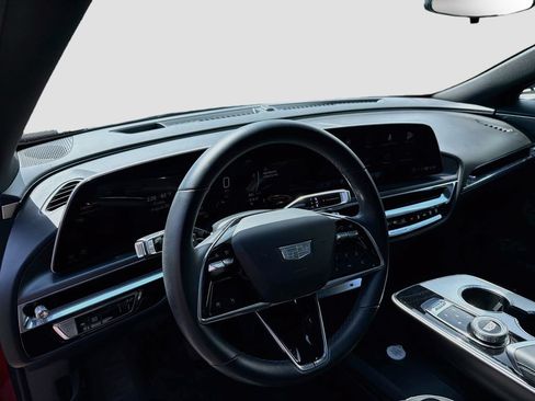 Used 2024 Cadillac Lyriq Tech RWD image 24