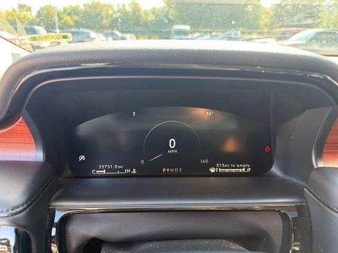 Used 2022 Lincoln Nautilus Reserve FWD image 25