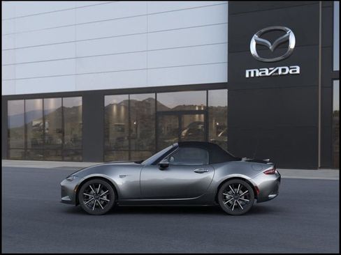 New 2026 MAZDA MX-5 Miata Grand Touring RWD image 3