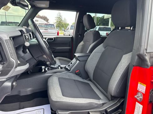Used 2022 Ford Bronco Big Bend w/ Sasquatch Package AWD/4WD image 11