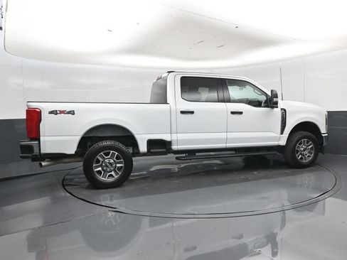 Used 2025 Ford F250 XLT AWD/4WD image 3